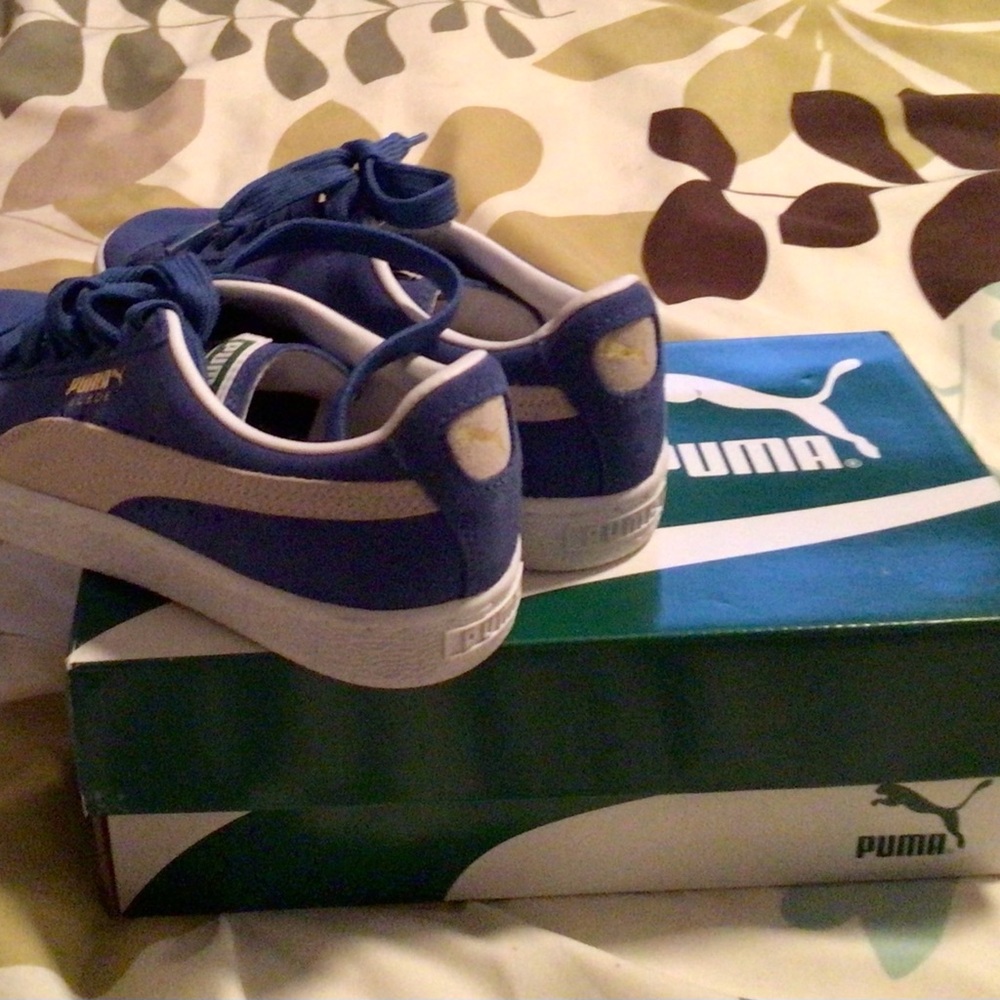 Puma Blue and White Casual Sneakers